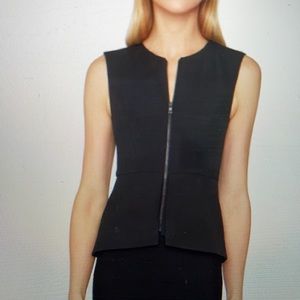 BCBG sleeveless top szS